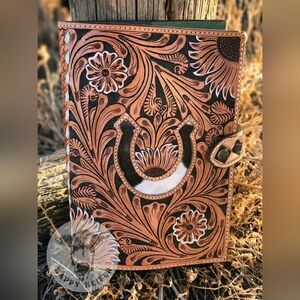 Western Handtooled Leather Horse Shoe Bible Cover NWOT